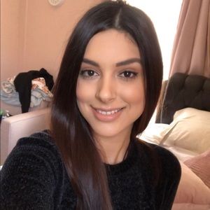 Meet your Posher, Estela